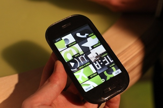 Illustration for article titled Why Microsoft Is Trying to Sell a (Smart) Dumbphone